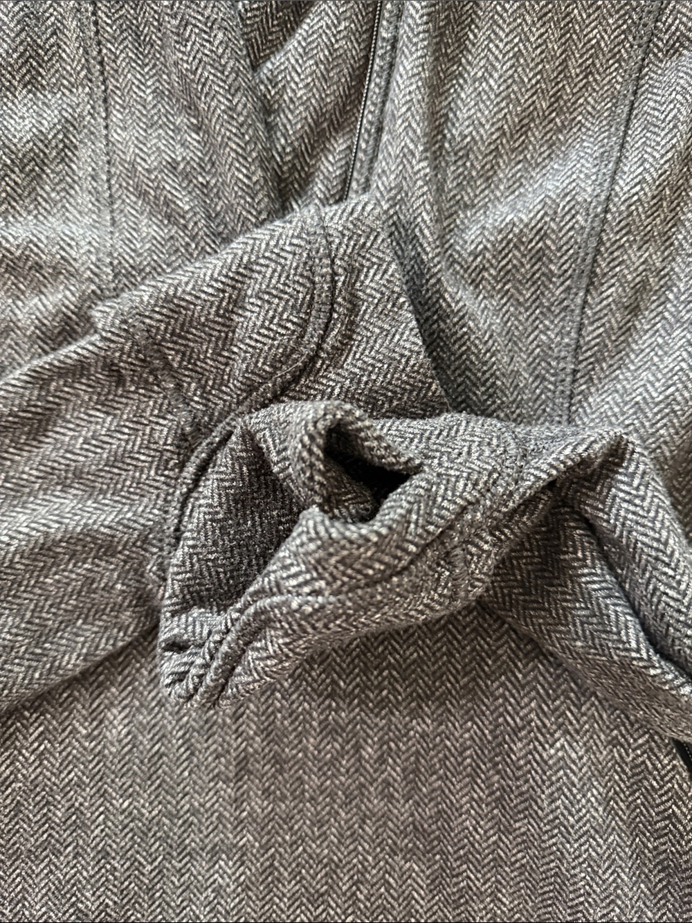 Lululemon pullover - Picture 4 of 7